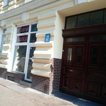 Hostel Tulip - Pokoj Nr 8 Ze Wspolna Lazienka I Kuchnia Stettin Exterior foto